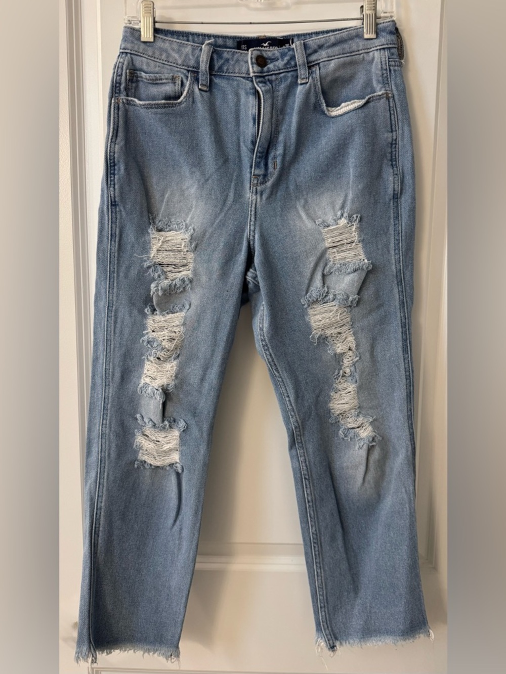 #z136 - Hollister Vintage Stretch Ultra High-Rise Cropped Mom Jean Blue Denim